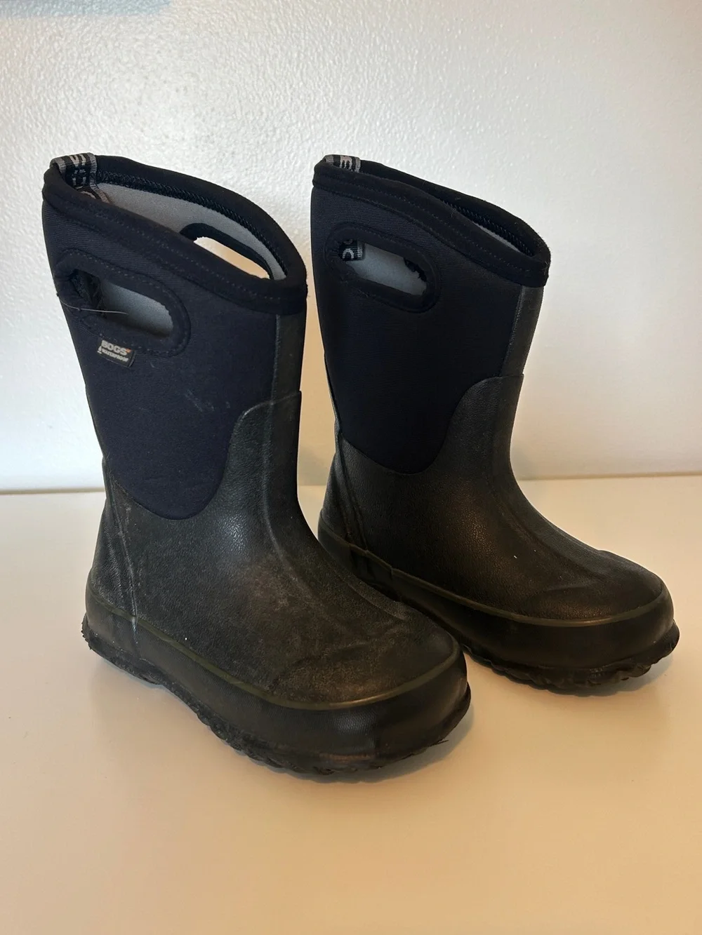 Classic High Kids Bogs Waterproof Boots Size 9
